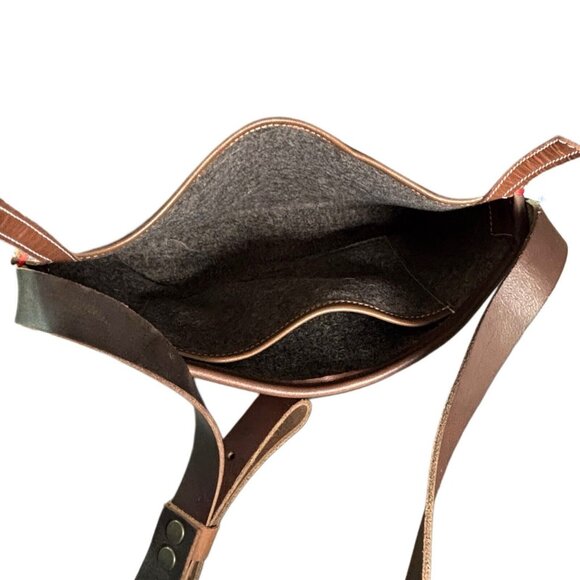 Wool & Leather Shoulder Messenger Bag With Adjustable Strap - Picture 4 of 7